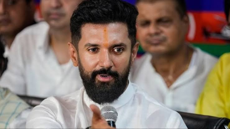 चिराग पासवान ने किया हाजीपुर से लोकसभा चुनाव लड़ने का ऐलान, जानिए बाकी 4 सीटों पर कौन होगा प्रत्याशी 1 images 21