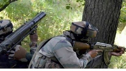 CG ब्रेकिंग : पुलिस और नक्सलियों के बीच मुठभेड़, छह नक्सली ढेर 1 images 28