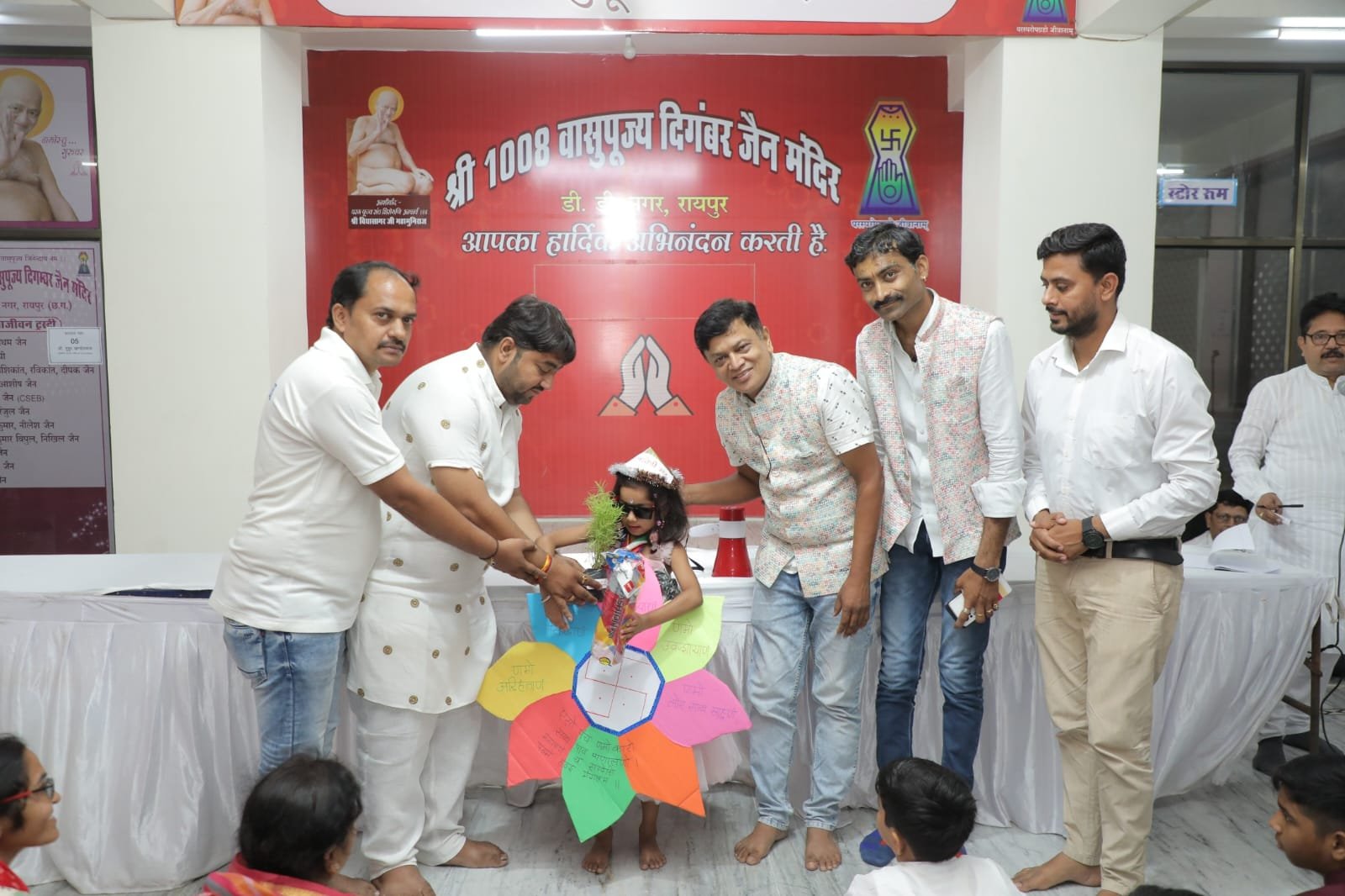 महावीर जन्म कल्याणक 15 दिवसीय महोत्सव में धार्मिक एवं सांस्कृतिक कार्यक्रम की धूम, गीत,संगीत,क्विज,आर्ट वर्कशॉप, गेम,प्रतिगोगिताओ से सभी में काफी उत्साह 1 IMG 20240409 WA0001