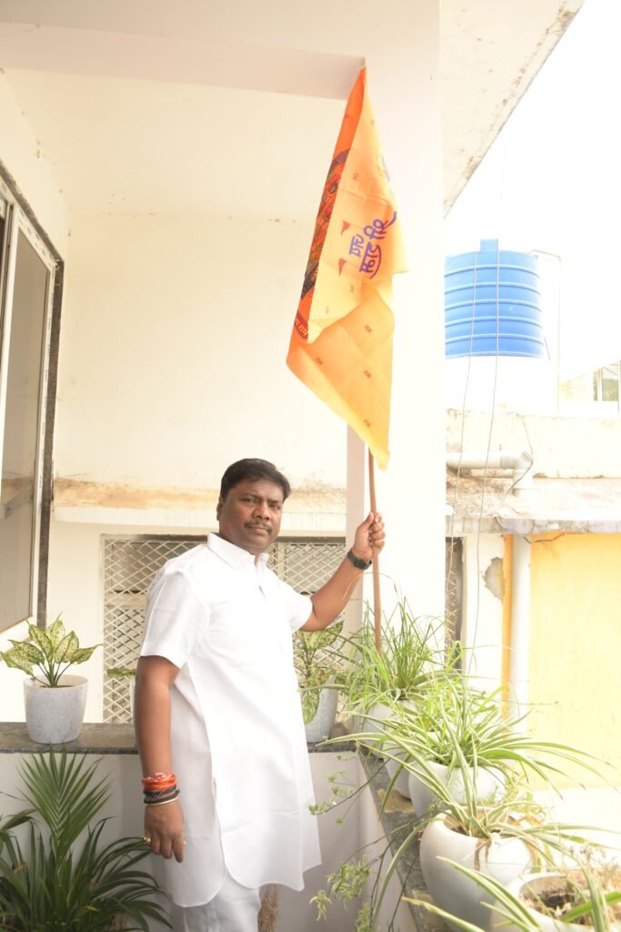 चैत्र नवरात्रि के प्रथम दिन वनमंत्री केदार कश्यप ने कुलदेवी की पूजा अर्चना, प्रदेशवासियों के लिए सुख समृद्धि की कामना 2 IMG 20240410 WA0021