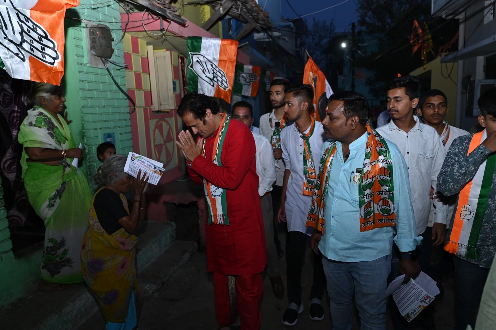 पं. सुन्दर लाल शर्मा वार्ड में लोकसभा प्रत्याशी विकास उपाध्याय का सघन जनसंपर्क 1 IMG 20240410 WA0058 scaled