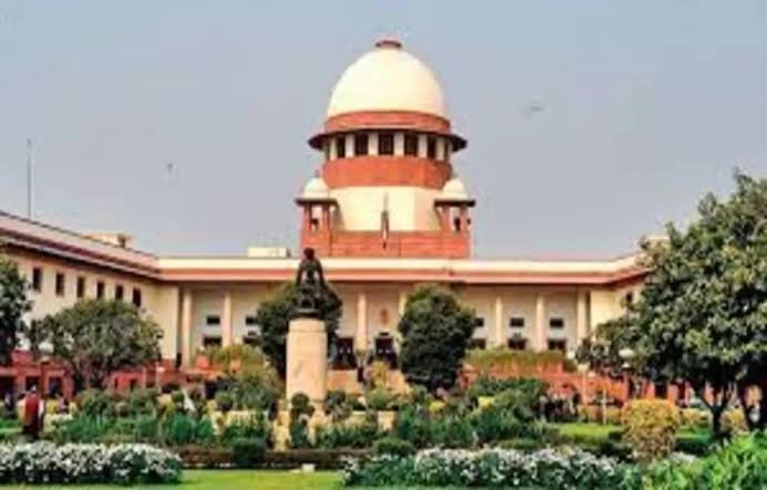 मनी लॉन्ड्रिंग केस रद्द : छत्तीसगढ़ के पूर्व IAS और उनके बेटे को सुप्रीम कोर्ट से राहत 1 images 2024 04 08T180855.013
