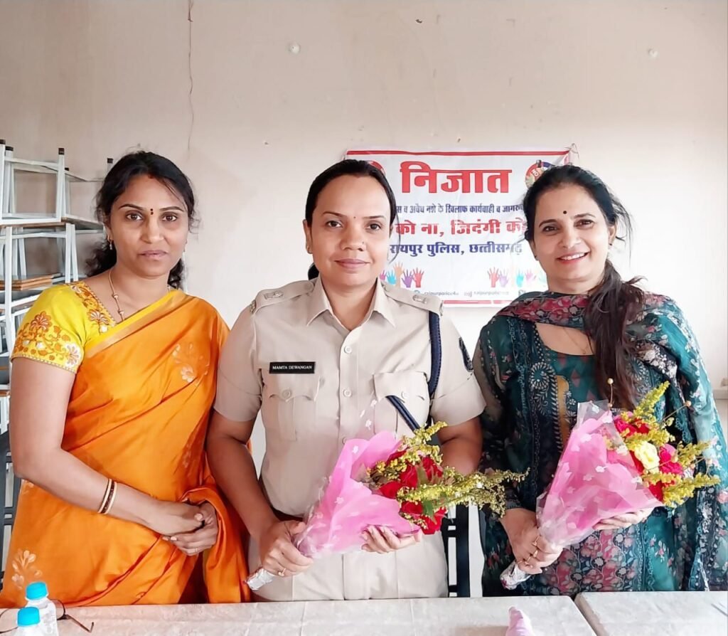 अतिरिक्त पुलिस अधीक्षक ममता देवांगन ने बच्चों को निजात- नशा के विरुद्ध किया प्रोत्साहित 4 img 20240409 wa00565016238173880744151