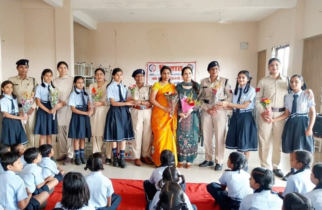 अतिरिक्त पुलिस अधीक्षक ममता देवांगन ने बच्चों को निजात- नशा के विरुद्ध किया प्रोत्साहित 5 img 20240409 wa00574169171408730196274