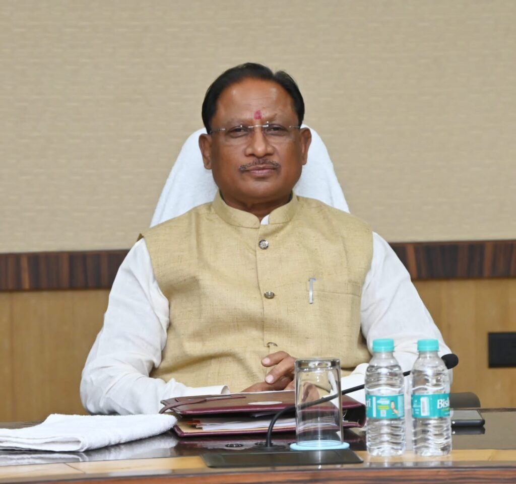 बारूद फैक्ट्री में हुए विस्फोट मामले की होगी दंडाधिकारी जांच : मृतक के परिवार को पांच लाख एवं घायलों को पचास हजार देने की मुख्यमंत्री विष्णु देव साय ने की घोषणा 1 IMG 20240525 WA0003 1024x961 1