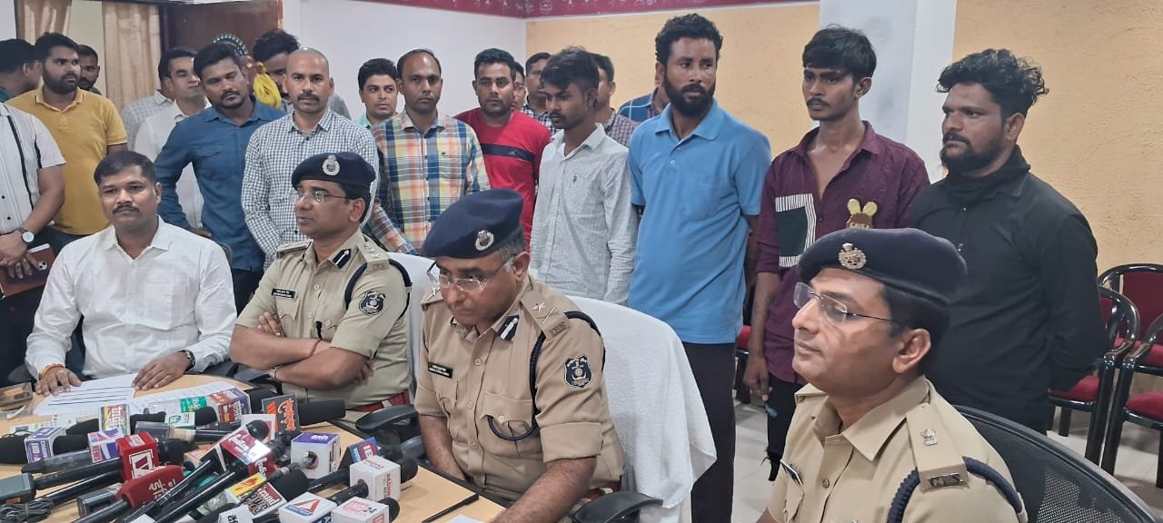 Lawrence Bishnoi and Aman gang shooters arrested in Raipur 1 IMG 20240526 WA0026