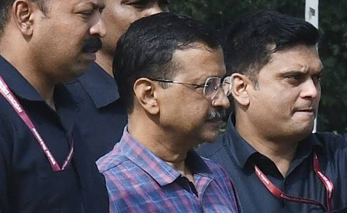"अगर जमानत मिलती है तो आप फाइलें साइन नहीं कर सकते" : अरविंद केजरीवाल से सुप्रीम कोर्ट 1 images 98