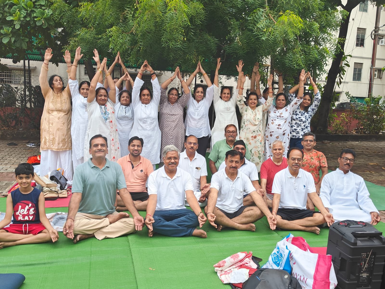 अशोका रतन में मनाया योग दिवस 1 IMG 20240621 WA0032