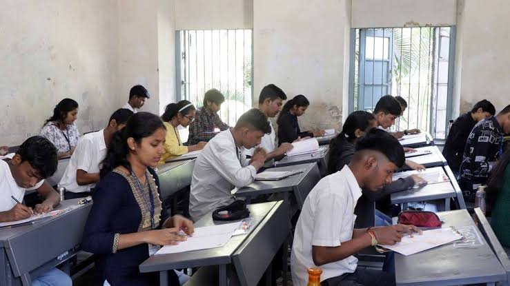 Chhattisgarh Board Introduces 'Two Exam' System for Board Examinations 1 images 2024 06 06T160903.729