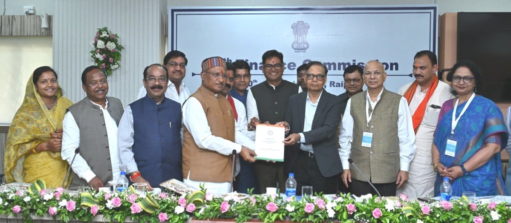 1720707384 1ce8241f8ad93c9bb1a1