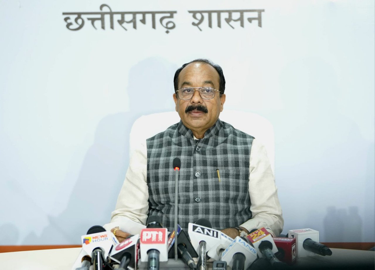 डिप्टी CM अरुण साव आज राजनांदगांव के दौरे पर : विभिन्न विकास कार्यों का करेंगें भूमिपूजन, जानिए आज का पूरा कार्यक्रम 1 1721405443 77c9063a665dd3a117f0.jfif