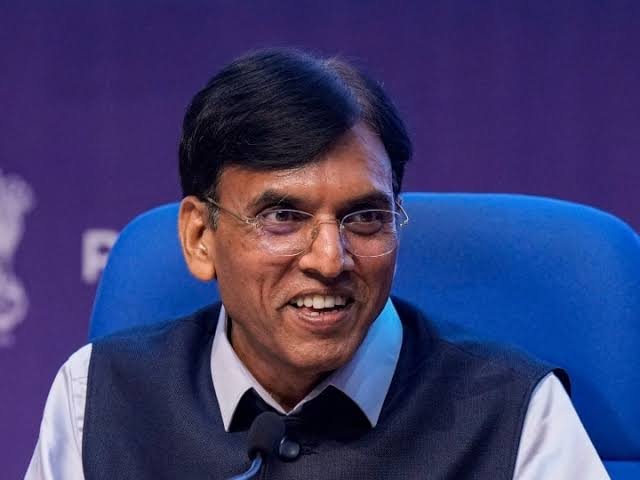 केंद्रीय मंत्री मनसुख मांडविया का छत्तीसगढ़ दौरा आज, प्रेस कॉन्फ्रेंस और बजट संवाद कार्यक्रम को करेंगे संबोधित 1 images 6 4