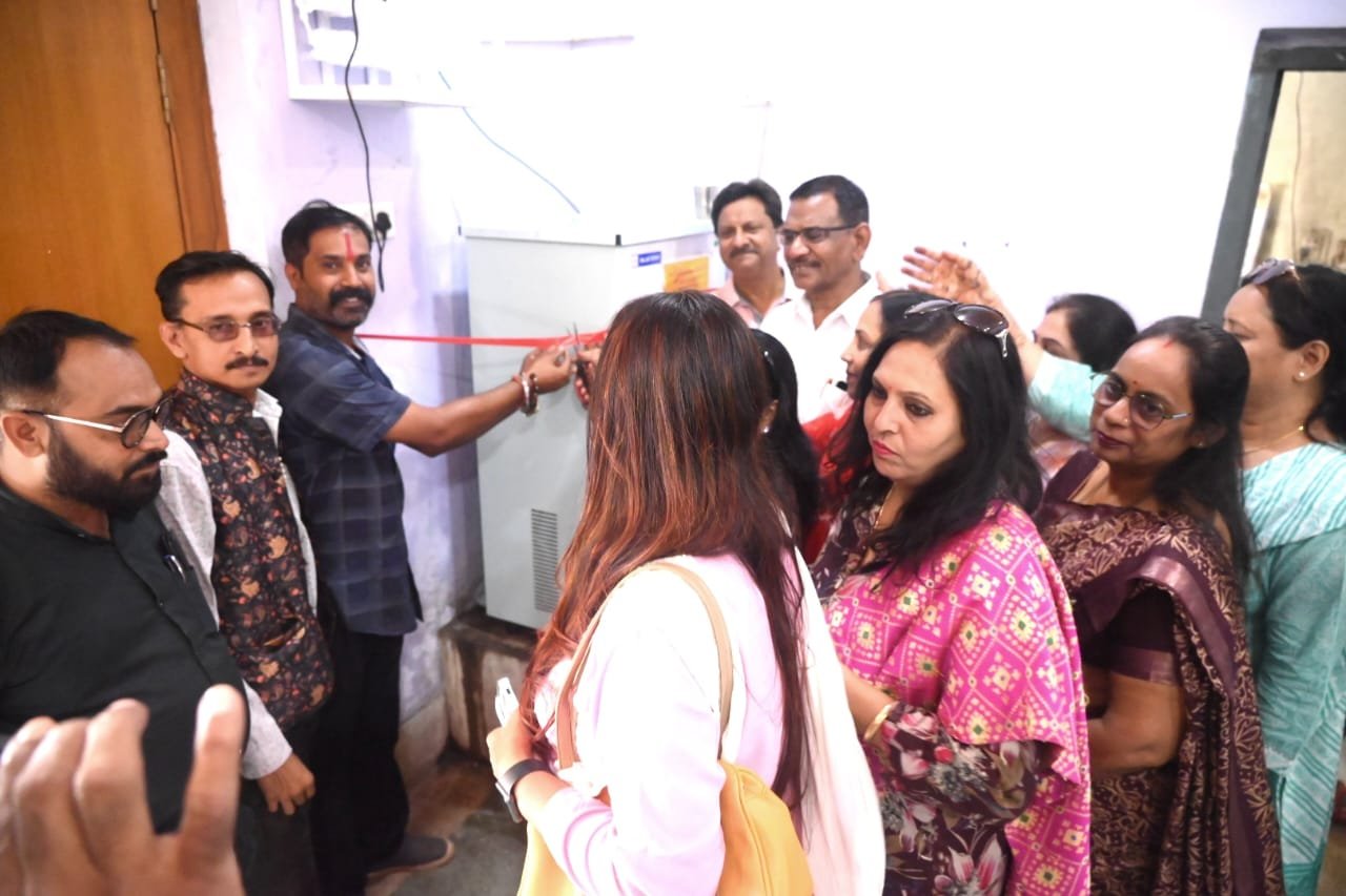अग्रवाल महिला मंडल ने प्रेस क्लब को भेंट किया वाटर फिल्टर 1 IMG 20240814 WA0025