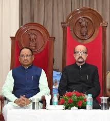 राज्यपाल एवं मुख्यमंत्री आज अटल बिहारी वाजपेयी विश्वविद्यालय के दीक्षांत समारोह में होंगे शामिल, जानिए आज का पूरा कार्यक्रम... 1 download 18