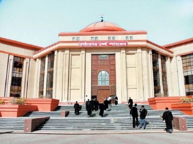 CG में स्कूलों और शिक्षकों का होगा युक्तियुक्तकरण, राज्य सरकार ने हाईकोर्ट में दायर किया कैविएट 1 images 8 9