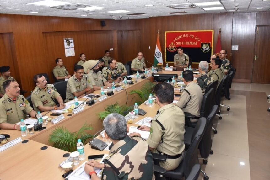 BREAKING : भारत-बांग्लादेश सीमा पर हाई अलर्ट जारी, ADG, BSF, पूर्वी कमान रखेंगे नज़र, केंद्र सरकार ने गठित की समिति 1 india bangladesh