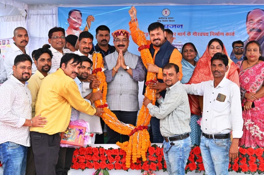 उप मुख्यमंत्री अरुण साव ने 20.13 करोड़ के विकास और निर्माण कार्यों का किया लोकार्पण-भूमिपूजन 5 1000875326