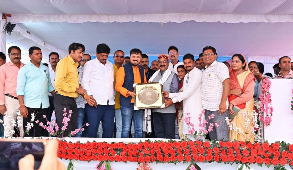 उप मुख्यमंत्री अरुण साव ने 20.13 करोड़ के विकास और निर्माण कार्यों का किया लोकार्पण-भूमिपूजन 3 1000875338