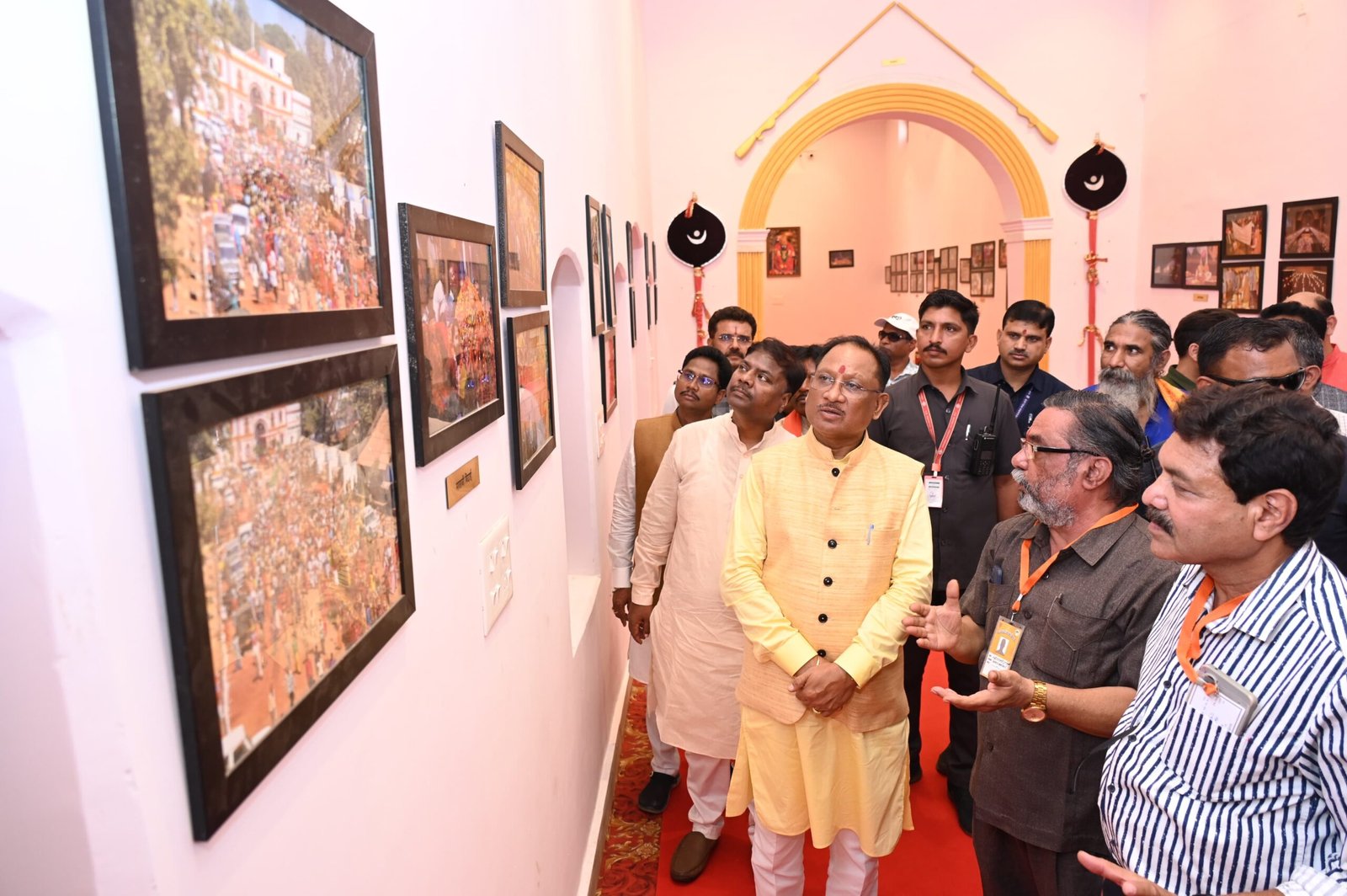 मुख्यमंत्री विष्णु देव साय ने बस्तर दसराहा पसरा के 2.99 करोड़ के विकास कार्य का किया लोकार्पण, बस्तर दशहरा की सांस्कृतिक धरोहर को समर्पित 1 IMG 20241015 WA0028 scaled