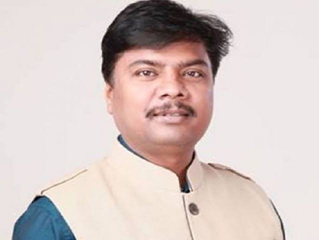 छत्तीसगढ़ निकाय चुनाव: कांग्रेस की चुनौतियां बढ़ीं, केदार कश्यप बोले- ‘दीपक बैज लगाएंगे हार का चौका’ 1 images 2 15