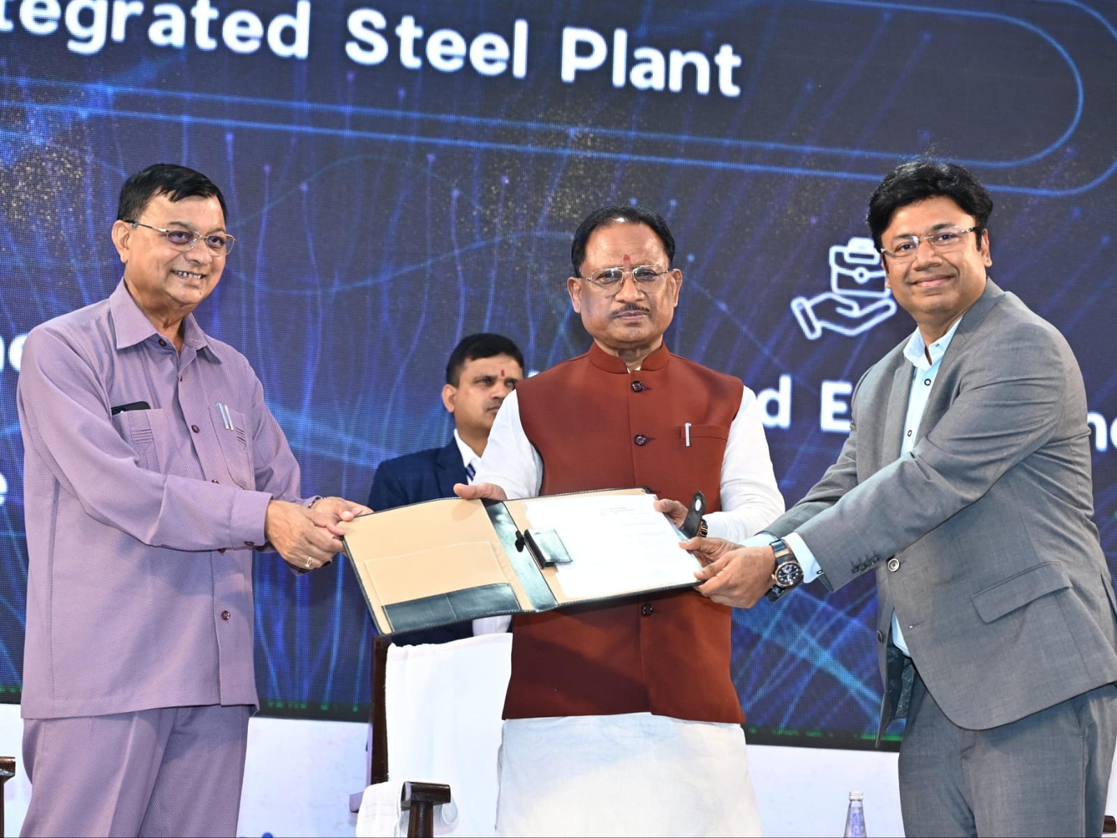 नई औद्योगिक नीति के रूप में निवेशकों के लिए छत्तीसगढ़ में खुला रेड कारपेट: मुख्यमंत्री विष्णु देव साय 1 IMG 20241204 WA0048