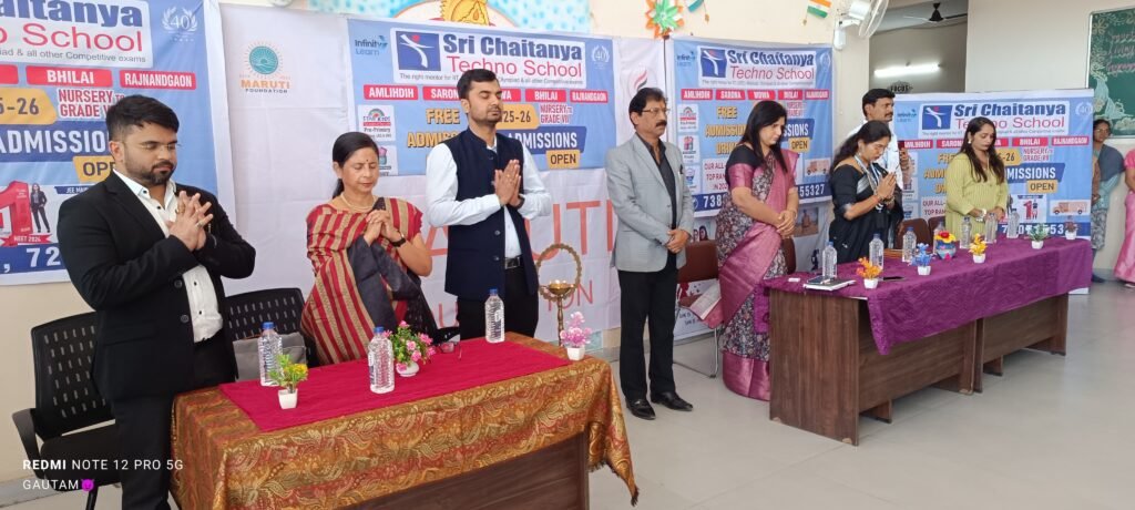 बच्चों में बढ़ते मानसिक दबाव और मोबाइल की लत को देखते हुए रायपुर के चैतन्य टेक्नो स्कूल में मारुति फाउंडेशन और हेरिटेज इंडिया ने आयोजित किया मेंटल हेल्थ अवेयरनेस प्रोग्राम, डॉक्टरों और विशेषज्ञों ने तनाव से बचने और सफलता के उपाय बताए 3 1001184112
