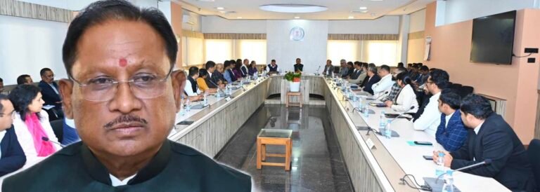 नए साल के पहले दिन मुख्यमंत्री विष्णुदेव साय की बड़ी कार्रवाई: सचिवों और विभागाध्यक्षों के साथ बैठक में दिए सख्त निर्देश, शासकीय कामकाज में कसावट और जनता की समस्याओं के त्वरित समाधान पर जोर 1 IMG 20250101 201459 768x274 1