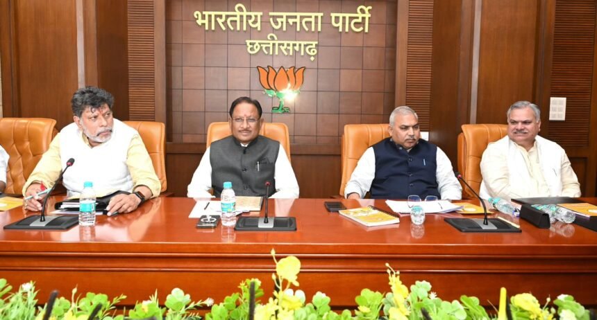 निकाय और पंचायत चुनाव: भाजपा की देर रात तक चली मैराथन बैठक में प्रत्याशियों के नामों पर मुहर, जल्द जारी होगी सूची, जानें क्या रही रणनीति 1 WhatsApp Image 2025 01 24 at 8.18.40 PM 860x462 1