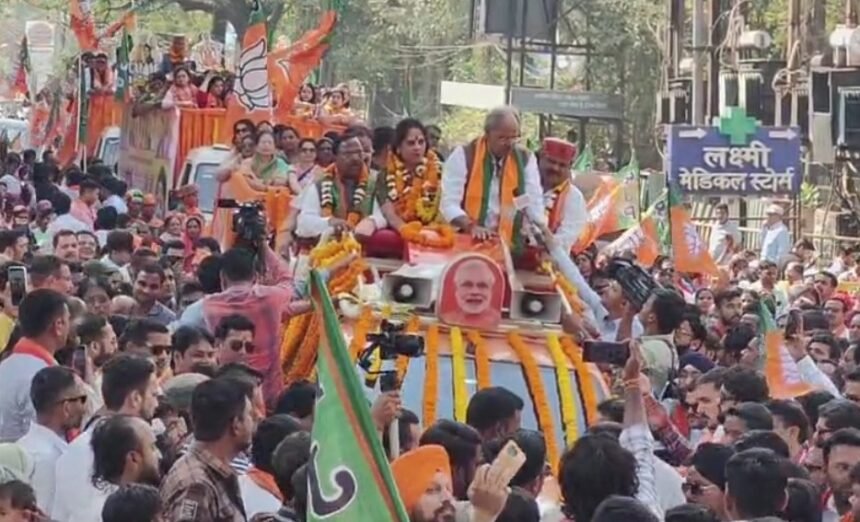 रायपुर नगर निगम चुनाव: मुख्यमंत्री से आशीर्वाद, शक्ति प्रदर्शन और दिग्गज नेताओं की मौजूदगी में मीनल चौबे ने भरा नामांकन, भाजपा ने दिखाया दमखम 1 WhatsApp Image 2025 01 28 at 1.49.43 PM 860x522 1