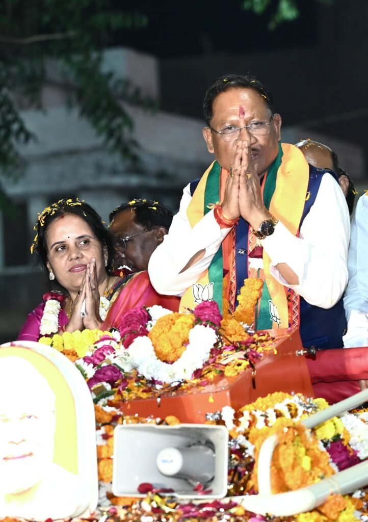 भाजपा का महाअभियान! रायपुर में ऐतिहासिक रोड शो के जरिए सीएम साय ने जनता से मांगा समर्थन, कमल खिलाने की अपील! 5 1001263510