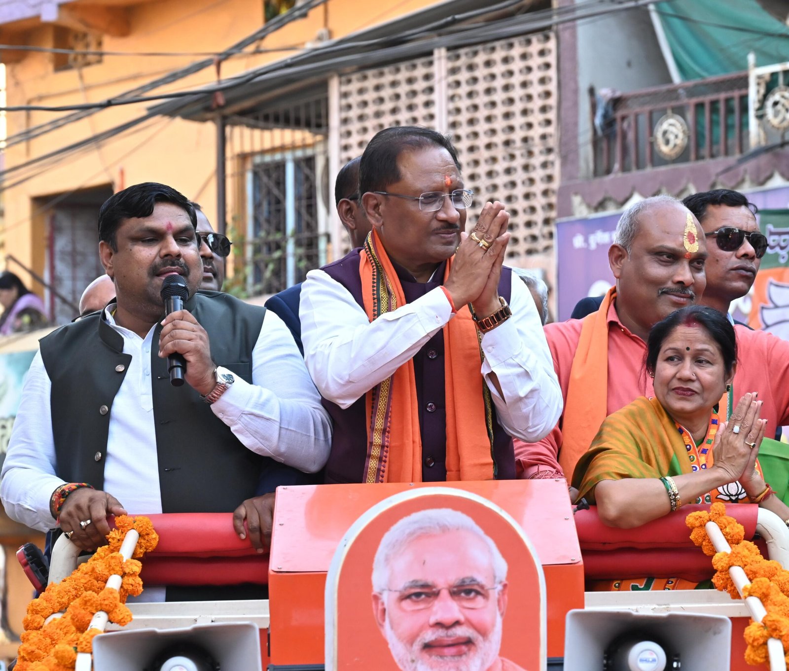 दुर्ग में भाजपा का शक्ति प्रदर्शन: सीएम विष्णु देव साय के रोड शो में उमड़ा जनसैलाब, कमलमय हुआ पूरा शहर 1 IMG 20250210 WA0018 scaled