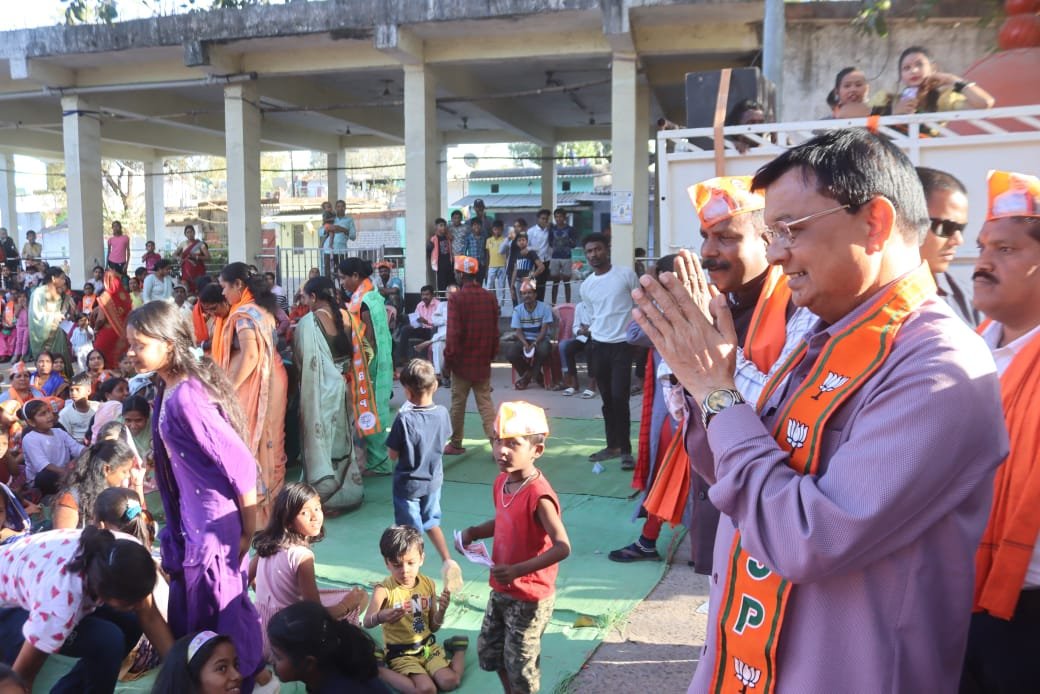 उद्योग मंत्री लखन लाल देवांगन का धुआंधार प्रचार, बोले— कांग्रेस ने शहर को 15 साल पीछे धकेला, विकास के लिए भाजपा की बनाए नगर सरकार 1 IMG 20250210 WA0035