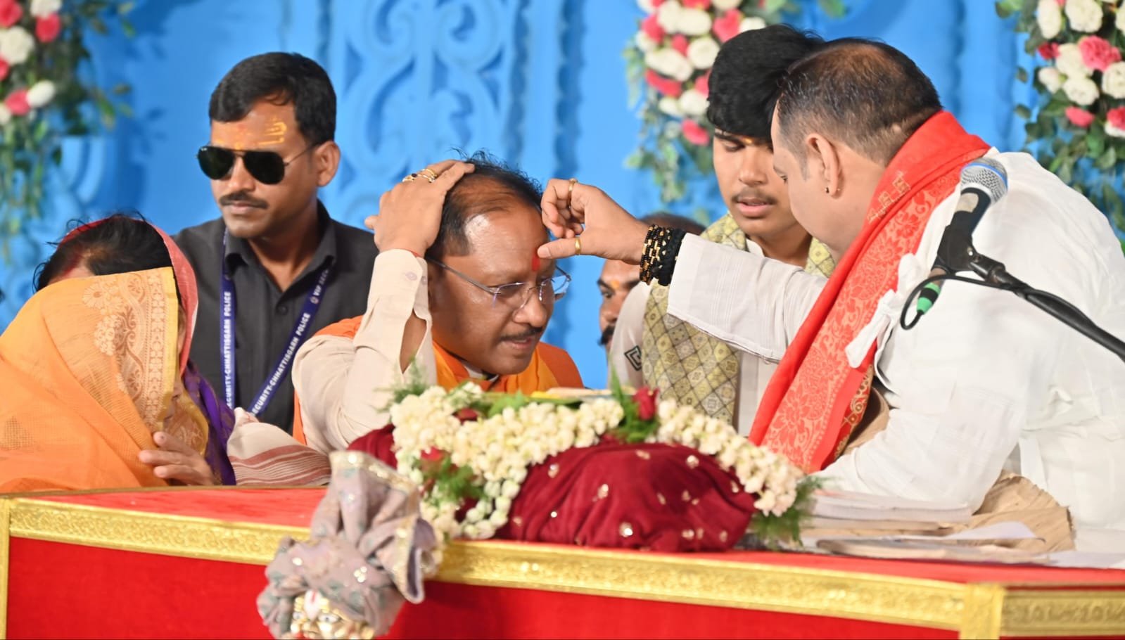 मधेश्वर महादेव धाम में शिव महापुराण कथा में पहुंचे मुख्यमंत्री विष्णुदेव साय, 27 मार्च को होगा समापन, उसी दिन फिर शुरू होगी मुख्यमंत्री तीर्थयात्रा योजना 1 IMG 20250325 WA0087