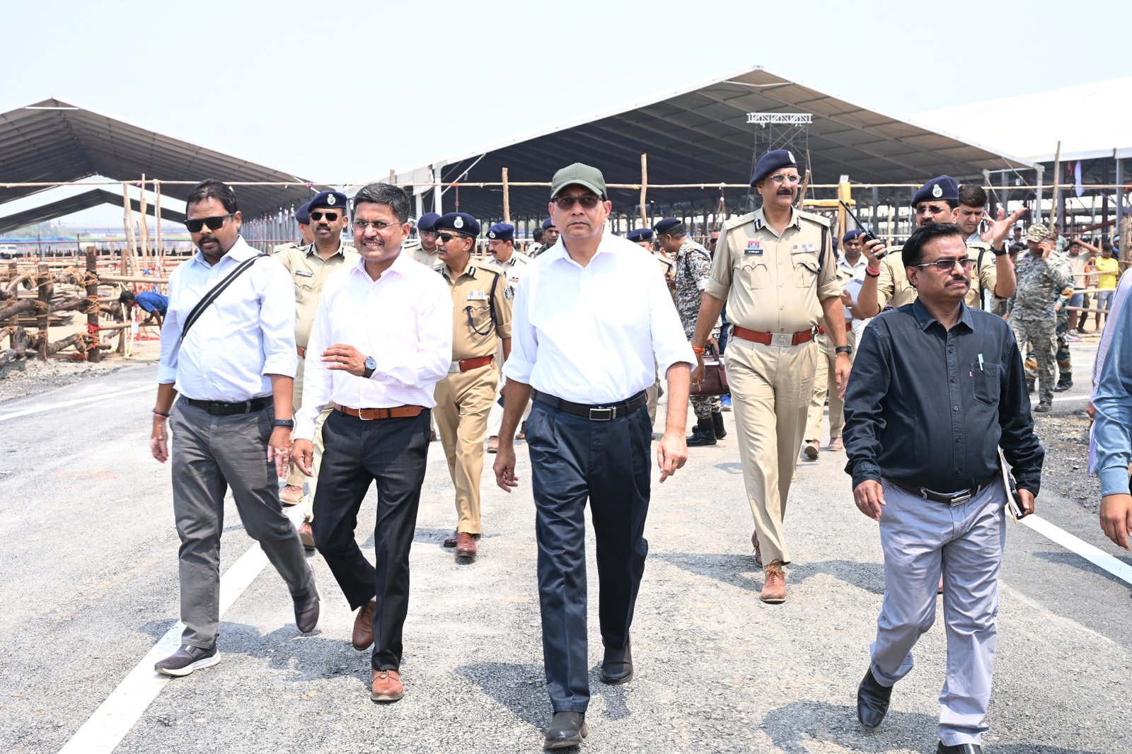 प्रधानमंत्री छत्तीसगढ़ में 33,700 करोड़ रुपये से अधिक की विकास परियोजनाओं का करेंगे शुभारंभ: बिजली, सड़क, रेल, शिक्षा और आवास क्षेत्रों को मिलेगी बड़ी सौगात, पीएम श्री स्कूलों से बच्चों को मिलेगी बेहतर शिक्षा, लाखों ग्रामीण परिवारों को मिलेगा अपना घर 1 IMG 20250328 WA0041