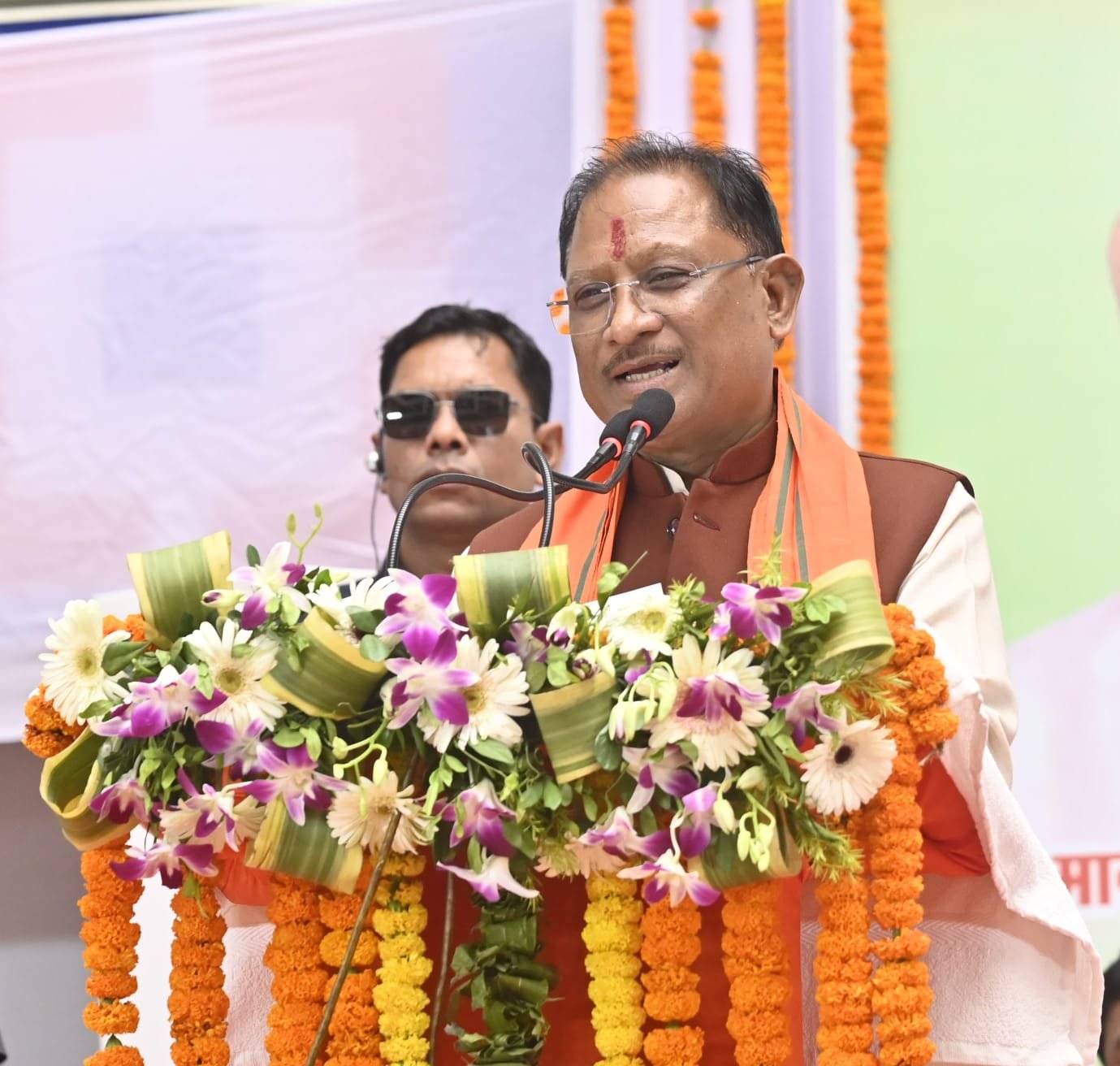 छत्तीसगढ़ के किसानों को बड़ी सौगात: रायपुर एयरपोर्ट से इंटरनेशनल कार्गो सेवा जल्द शुरू – मुख्यमंत्री विष्णु देव साय ने किए बड़े ऐलान, मिलेट्स-ऑर्गेनिक खेती, सौर पंप और आवास योजना पर फोकस 1 IMG 20250412 WA0045