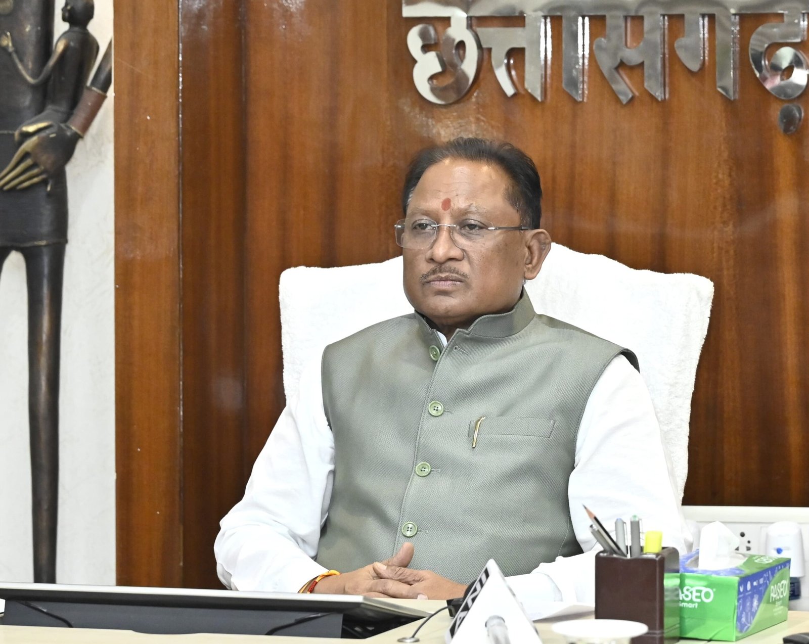 मोदी की गारंटी पर एक और मुहर: छत्तीसगढ़ की 1460 ग्राम पंचायतों में 24 अप्रैल से खुलेगा 'अटल डिजिटल सुविधा केंद्र', नगद भुगतान से लेकर पेंशन और रेलवे टिकट तक, अब गांव में ही मिलेंगी हर सुविधा 1 IMG 20250414 WA0047 scaled
