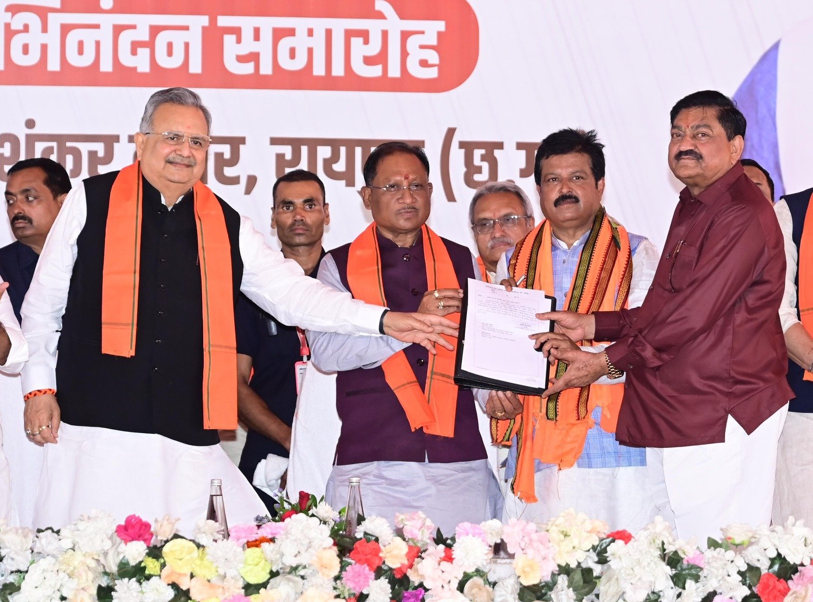 पीडीएस में छत्तीसगढ़ बना देश का सिरमौर: सीएम साय ने संजय श्रीवास्तव को सौंपी बड़ी जिम्मेदारी, बोले—राशन व्यवस्था में पारदर्शिता और जवाबदेही ही असली विकास का पैमाना 1 IMG 20250416 WA0057