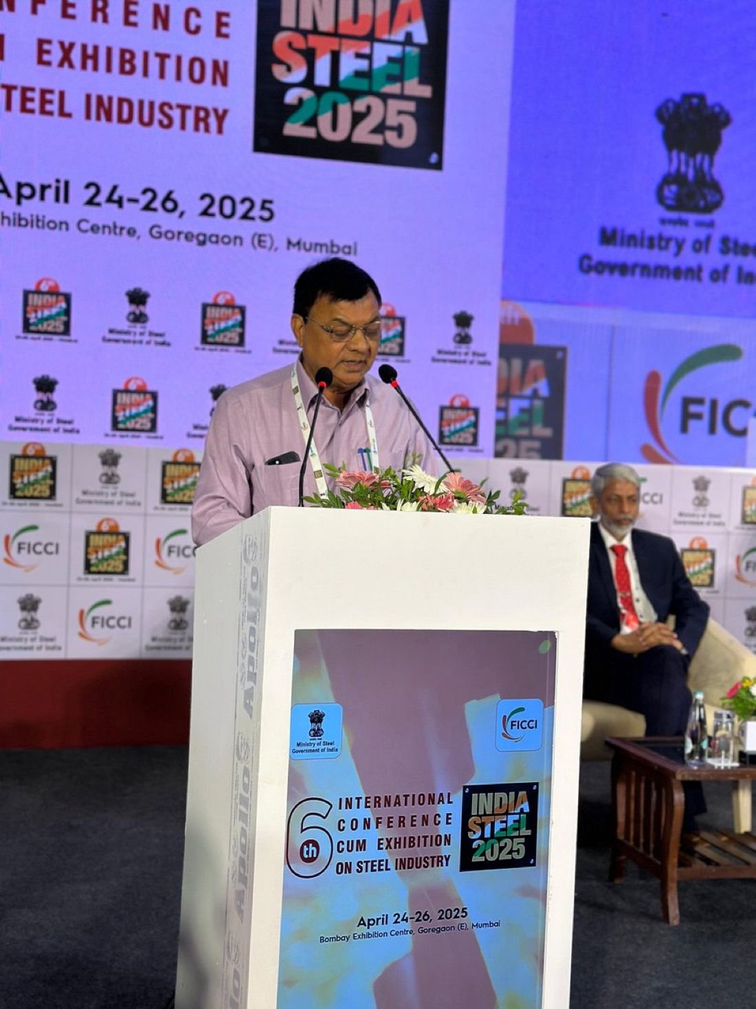 मुंबई में 'इंडिया स्टील 2025' सम्मेलन में छत्तीसगढ़ के वाणिज्य मंत्री लखन लाल देवांगन ने किया बड़ा ऐलान, कहा—राज्य बन रहा इस्पात उद्योग का ग्लोबल डेस्टिनेशन, निवेशकों को दी भागीदारी की खुली दावत 1 IMG 20250424 WA0014