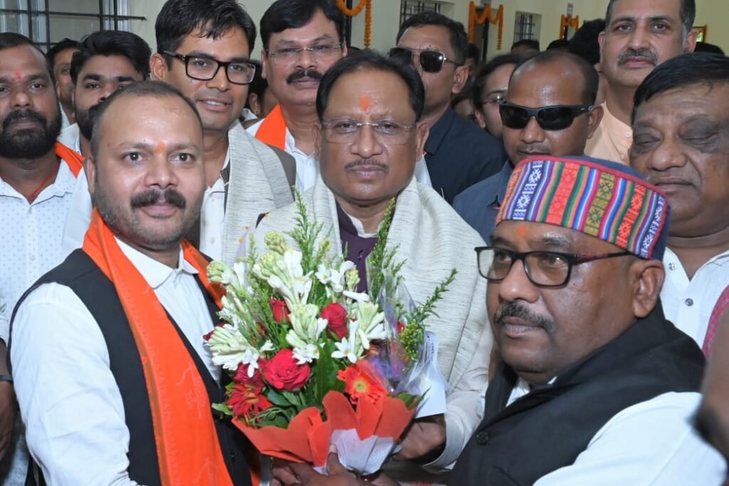 CM विष्णुदेव साय ने जांजगीर को दी 4.21 करोड़ की सौगात : 142 साल पुरानी तहसील इमारत की जगह अब हाईटेक भवन, 54 गांवों के लोगों को मिलेगा त्वरित राजस्व समाधान 3 1001582125