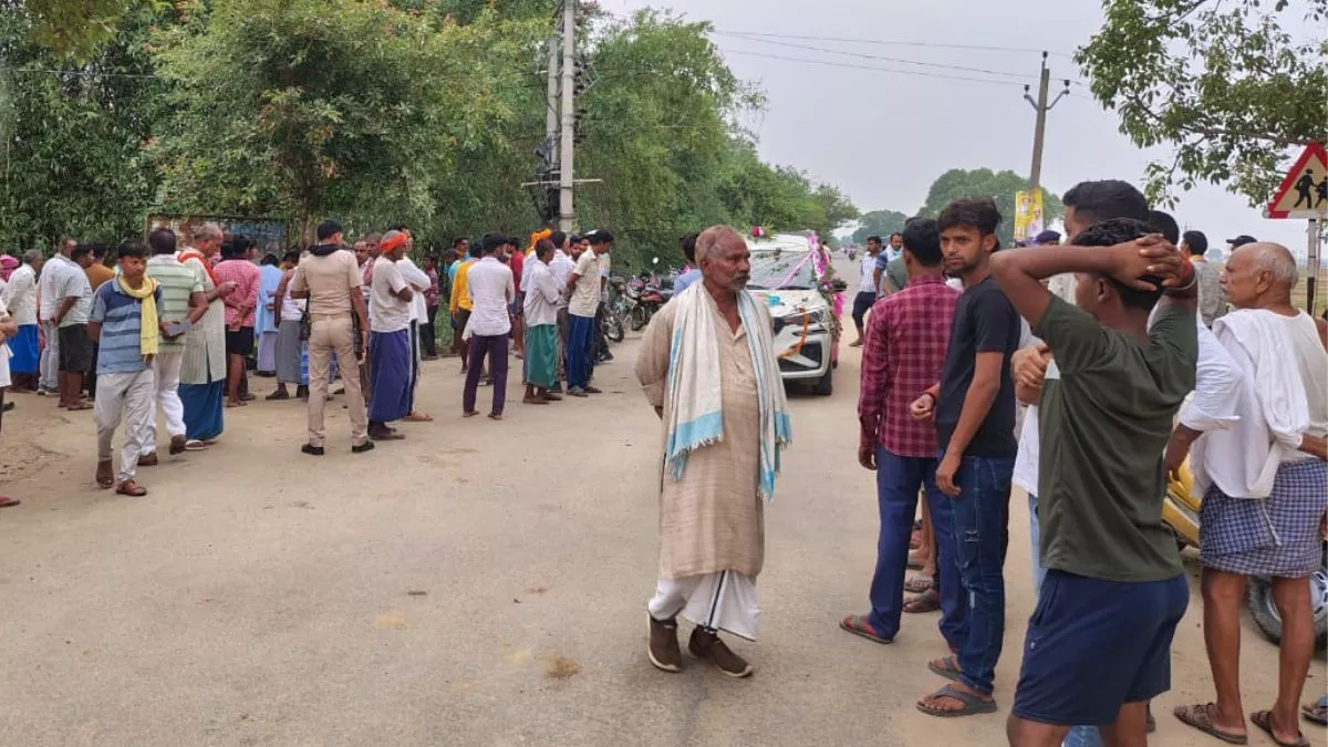 Bihar’s Buxar Turns Deadly: बिहार के बक्सर में बालू विवाद बना खूनी संघर्ष, दो की मौत तीन गंभीर घायल 1 24 05 2025