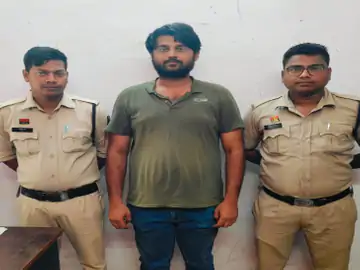 शादी का झांसा देकर युवती से 10 साल तक दैहिक शोषण, आरोपी युवा कांग्रेस का पूर्व प्रदेश महासचिव गिरफ्तार 1 6ecb9ac3 5d9c 4036 ad66 6442d4a28c23 1747478953