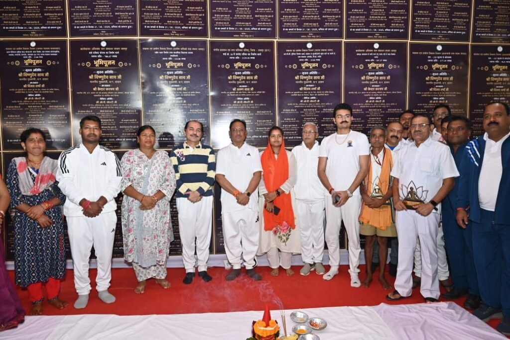 CM Sai Leads Yoga Day Celebrations in Jashpur 3 1001834130 1