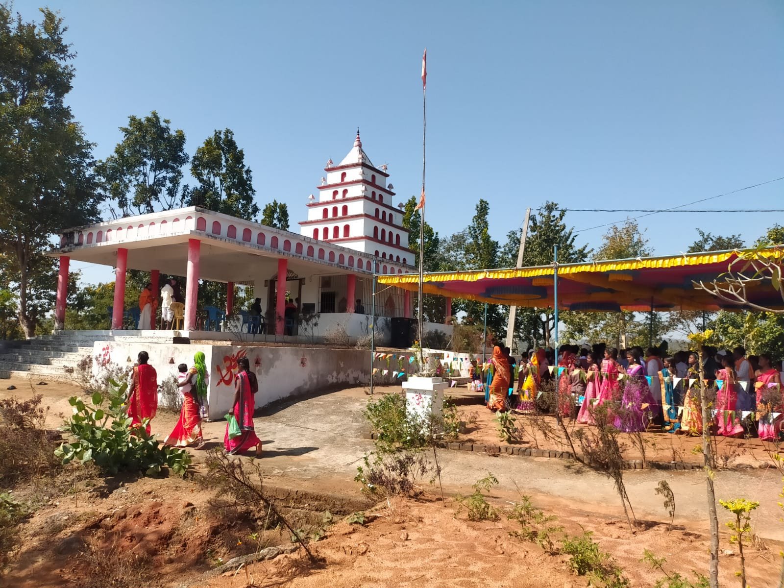 श्रद्वा और ज्ञान का अनोखा संगम - शारदाधाम : CM विष्णुदेव साय के निर्देश पर पर्यटन स्थलों की सूची में हुआ शामिल, पर्यटन बोर्ड प्रचार प्रसार और सुविधा विकसित करने में देगा सहयोग 1 IMG 20250619 WA0028