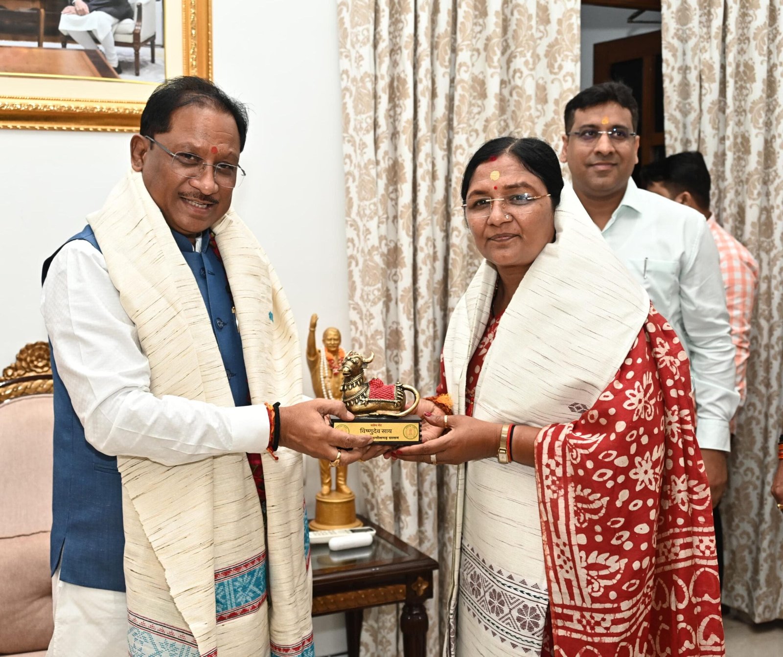 मुख्यमंत्री साय से केंद्रीय महिला एवं बाल विकास राज्य मंत्री सावित्री ठाकुर ने की सौजन्य मुलाकात 1 IMG 20250629 WA0027 scaled