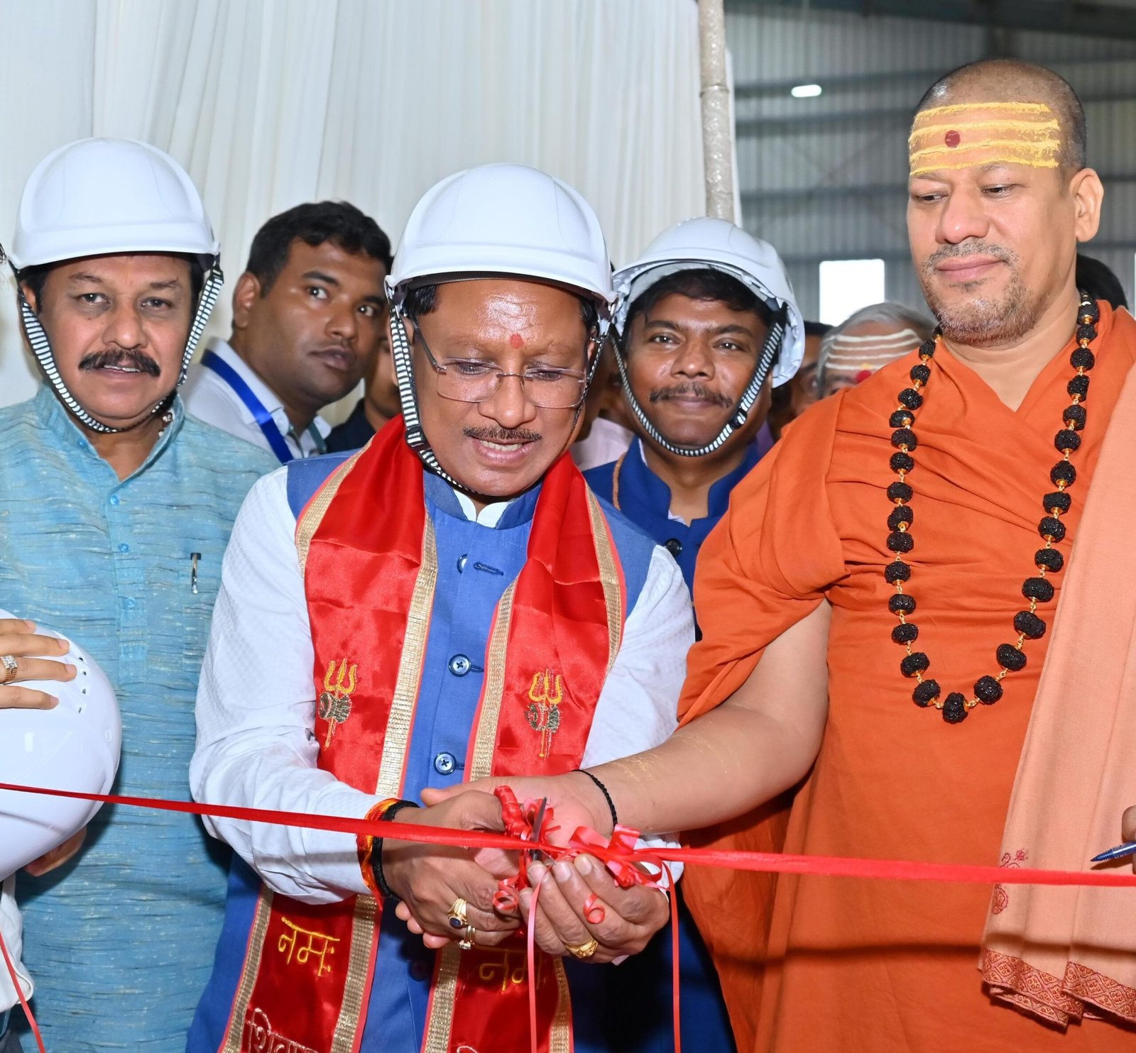 मुख्यमंत्री साय ने नवनिर्मित आधुनिक आयुर्वेदिक प्रसंस्करण इकाई और केन्द्रीय भंडार गृह परिसर का किया लोकार्पण 1 IMG 20250629 WA0034 scaled