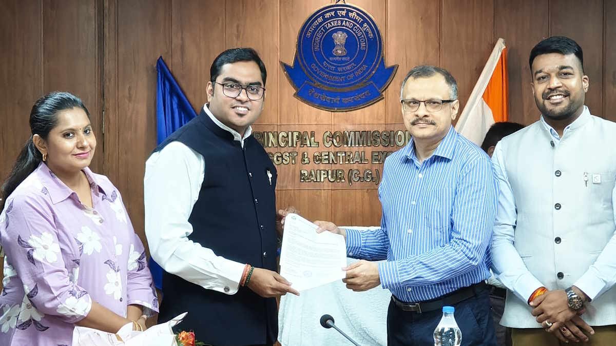 ICAI Delegation Meets CGST Officials in Raipur: जीएसटी सुधारों पर हुई चर्चा, जागरूकता अभियानों में विभागीय सहयोग को मिली सहमति 1 icai