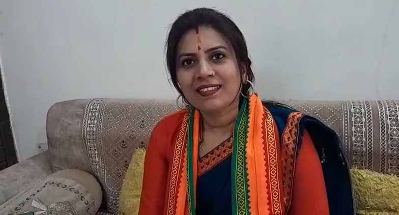 कांग्रेस को रिसाली में बड़ा झटका: वार्ड 28 की पार्षद डॉ. सीमा साहू ने भाजपा का दामन थामा, महापौर से नाराजगी बनी वजह 1 image 88 4