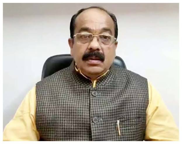 विमान हादसे पर देश शोक में डूबा : PM मोदी ने घायलों से की मुलाकात, अरुण साव बोले – कांग्रेस संवेदनहीन, विजय रूपाणी का निधन देश की बड़ी क्षति 1 images 26 4