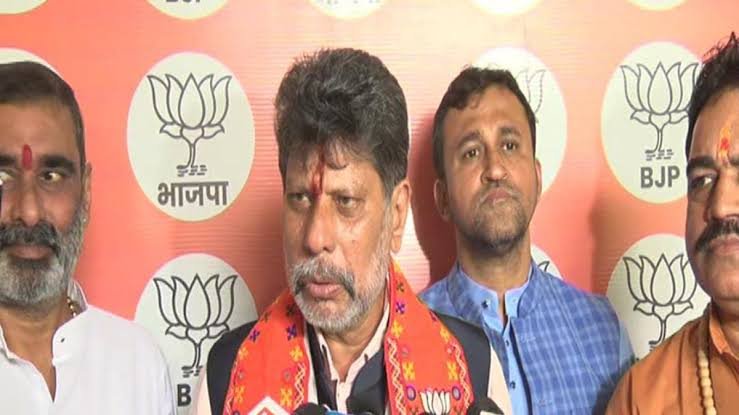 सुकमा में नक्सली हमले में ASP आकाश राव गिरपुंजे शहीद, Kiran Singh Deo ने जताया शोक 1 images 27 3