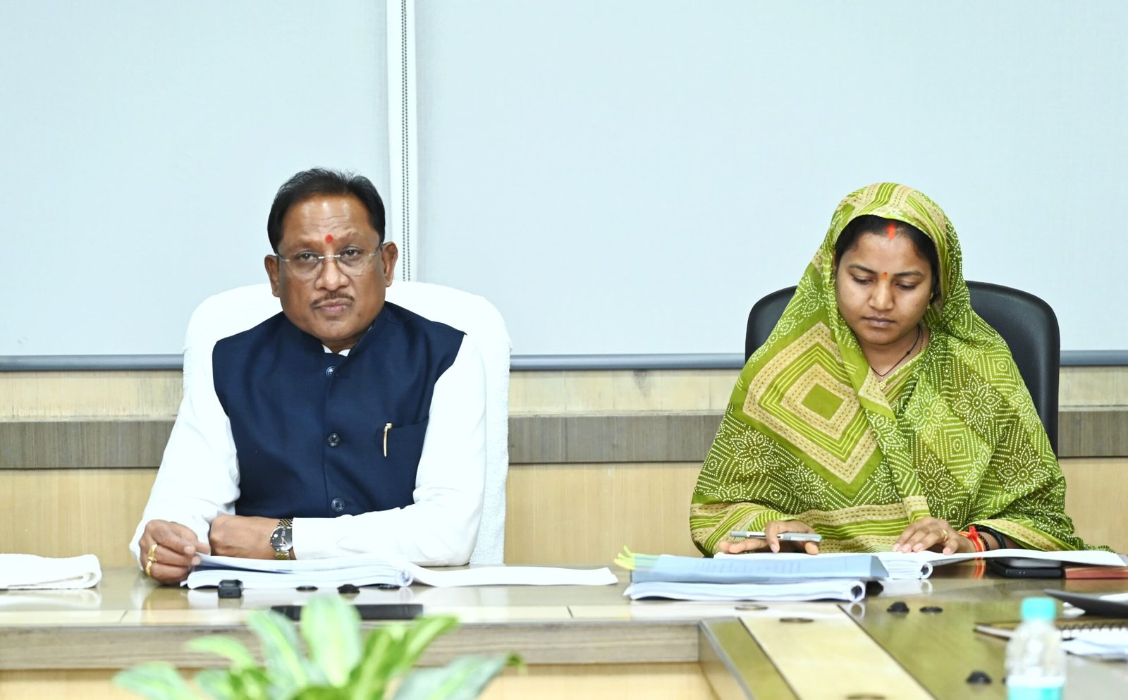 बच्चों को कुपोषण से बचाकर सुरक्षित और उज्ज्वल भविष्य देने सरकार का मिशन तेज़ : सीएम साय ने अफसरों को दिए सख्त निर्देश– आंगनबाड़ी की गुणवत्ता से लेकर जिला समीक्षा तक होगी सख्त निगरानी, अगली कलेक्टर कॉन्फ्रेंस में योजनाओं की होगी गहन पड़ताल 1 IMG 20250723 WA0042 scaled
